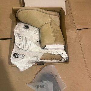 UGG Classic Short II Boots in Tan